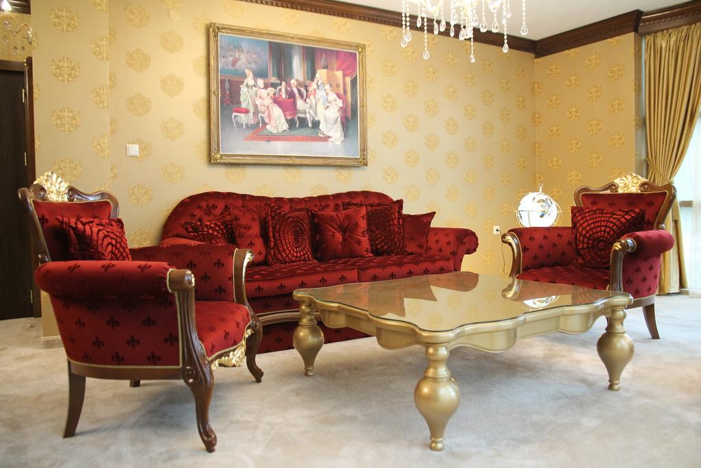Hotel Diamond Kazanlak Kültér fotó