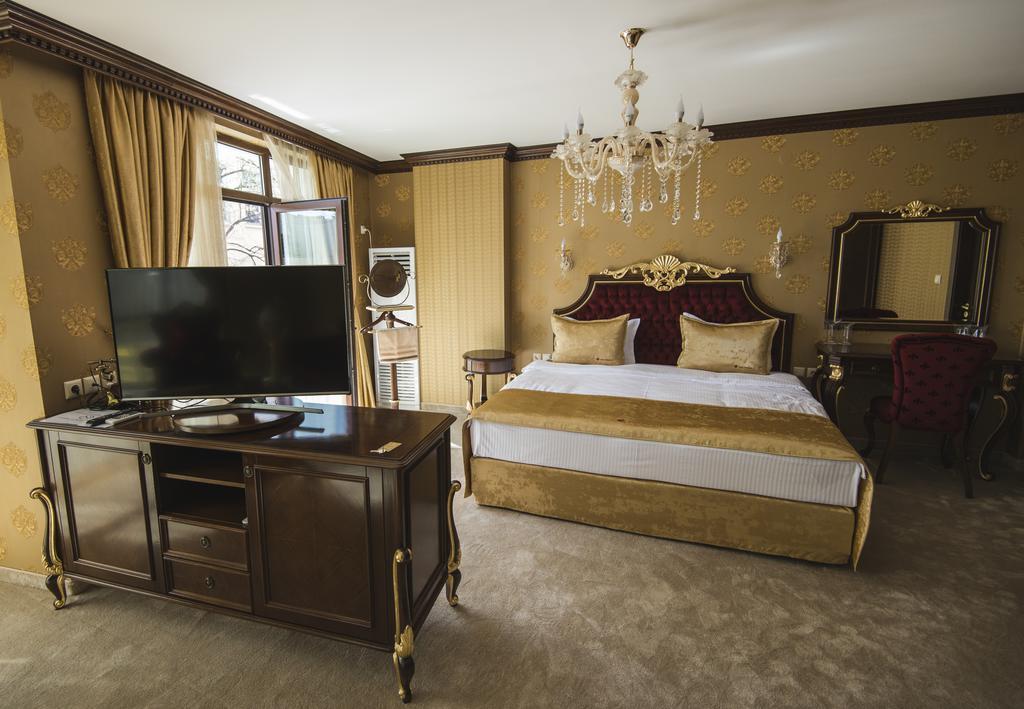 Hotel Diamond Kazanlak Kültér fotó